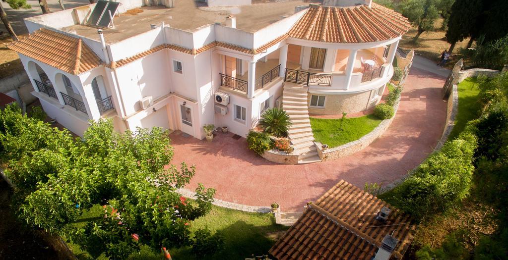 Villa Sunshine Gaitani Exterior photo